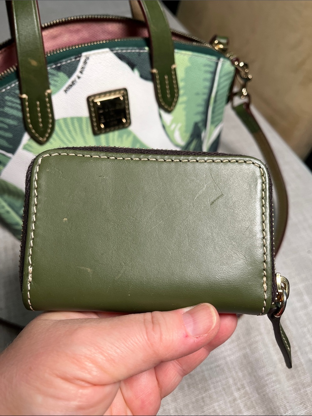 Dooney & Bourke Green Leaf Print Crossbody Satchel with Florentine card case - Picture 8 of 9